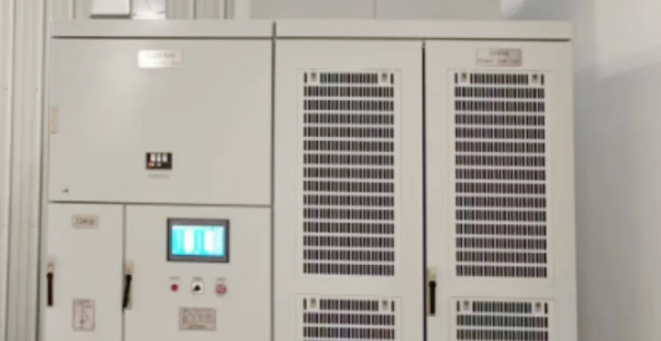 北京小(xiǎo)米汽車(che)10kV直挂式(shi)戶(hu)內(nei)風冷SVG項(xiang)目(mu)